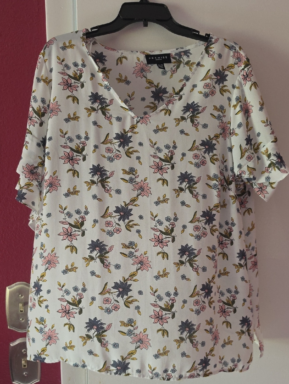Premise White Floral V-Neck Top with Pink & Navy Accents
